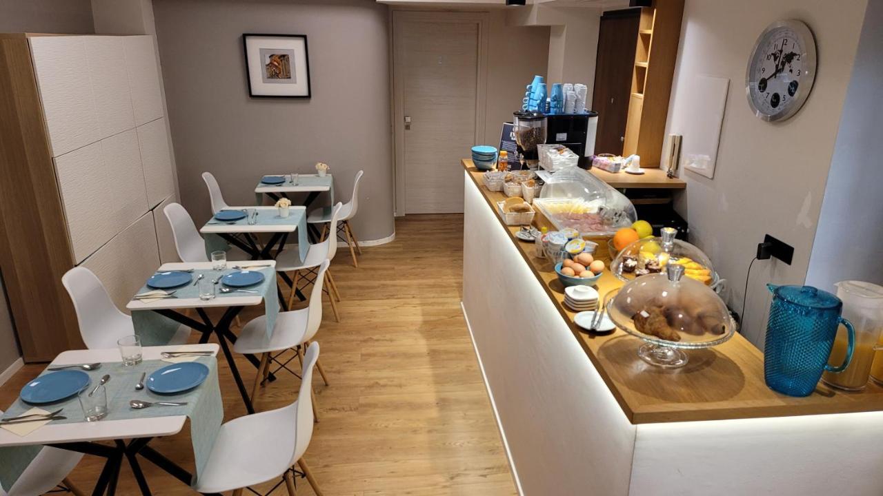 Eva Luxury Rooms Кальярі Екстер'єр фото