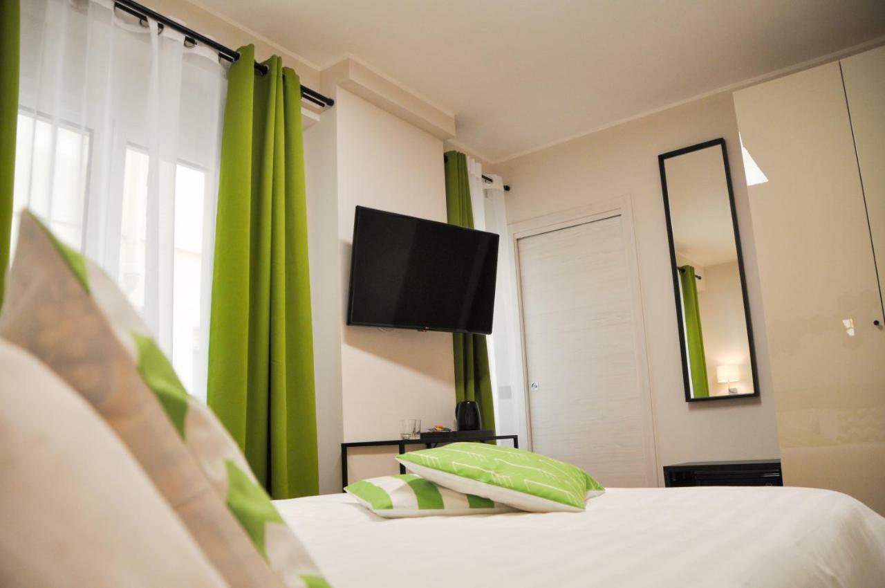 Eva Luxury Rooms Кальярі Екстер'єр фото
